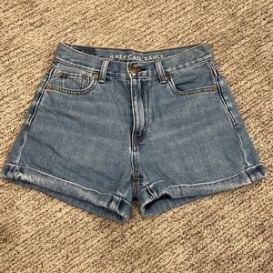 High Waister Mom Short